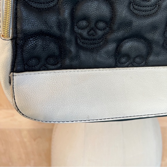 BETSEY JOHNSON BAG - Picture 2 of 10